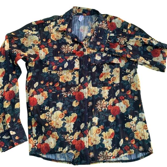 Roses Floral Blouse Medium Career top Sheen Button down Top - Picture 3 of 14